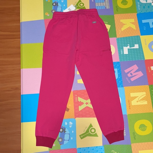 Figs Women’s Scrubs (Shocking Pink- HTP) - Picture 6 of 7